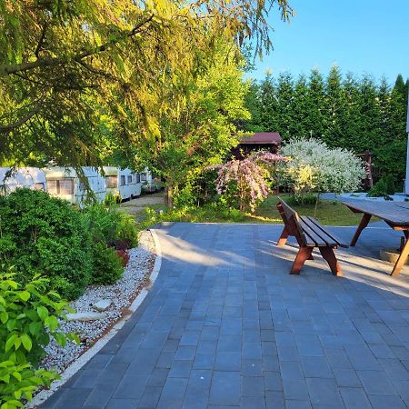 "U Izy" Pokoje Goscinne I Przyczepy Campingowe Mielno  Exteriér fotografie