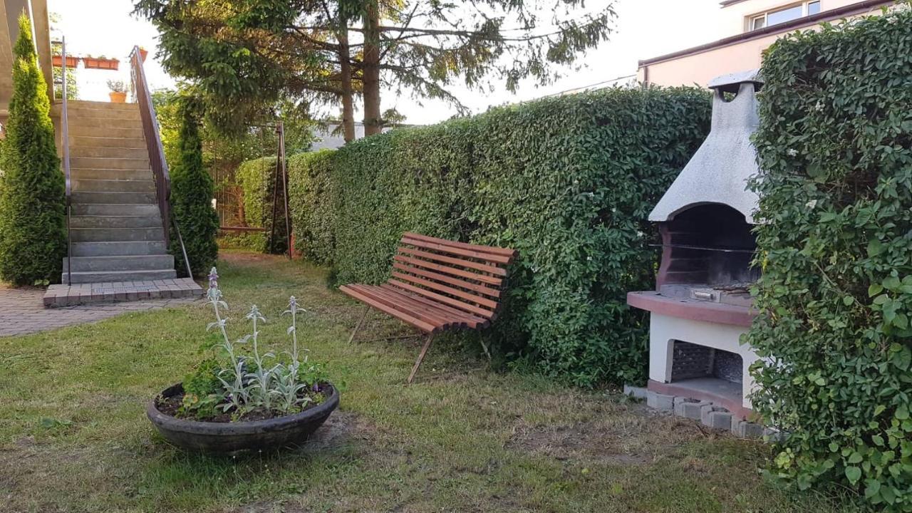 "U Izy" Pokoje Goscinne I Przyczepy Campingowe Mielno  Exteriér fotografie
